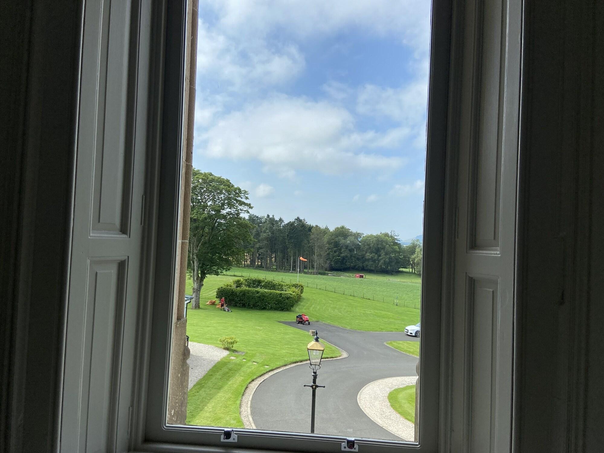 Cornhill Castle Hotel Biggar Exterior photo